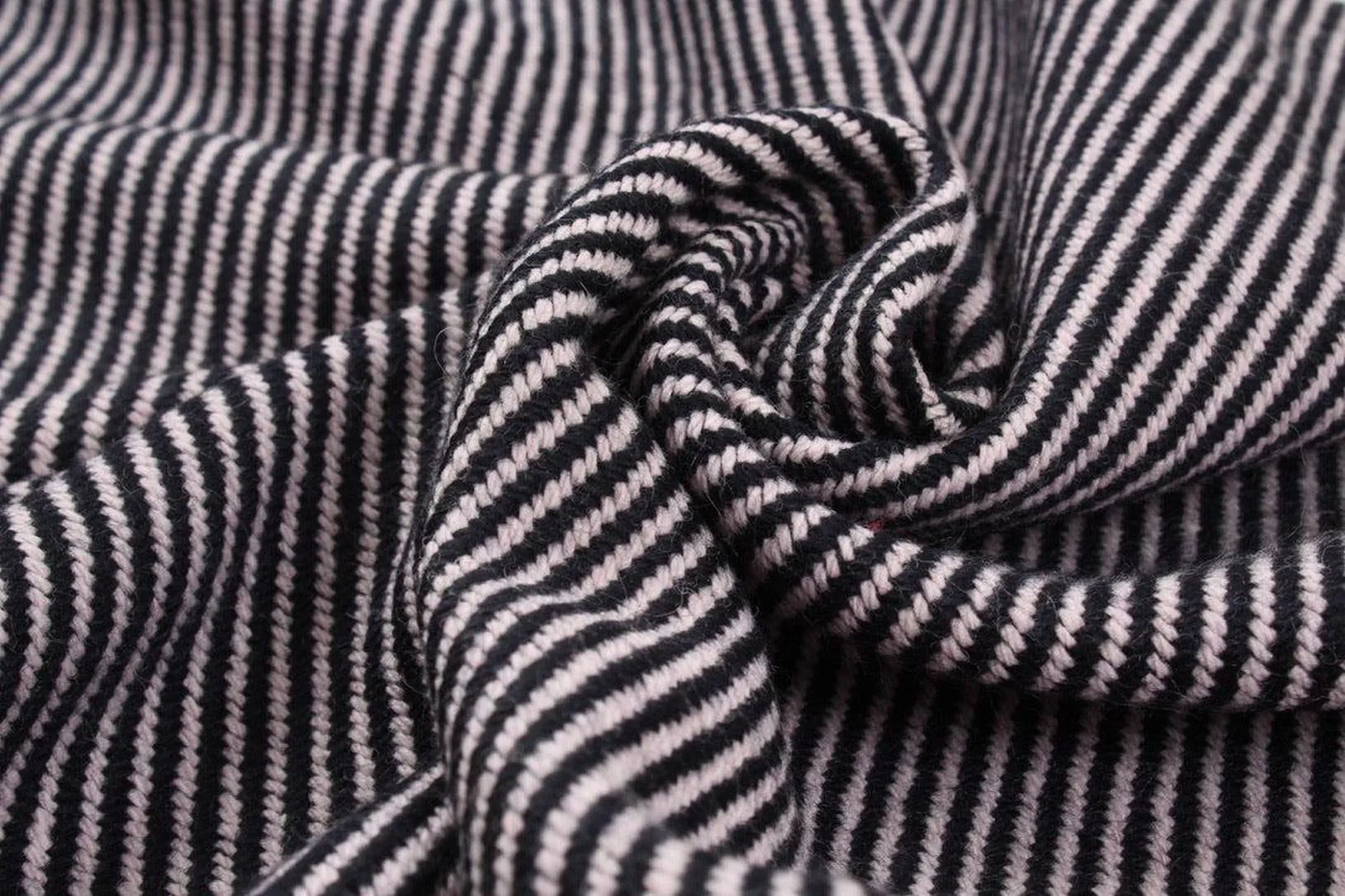 Diagonal Stripes Heavy Recycled Wool - Double Face